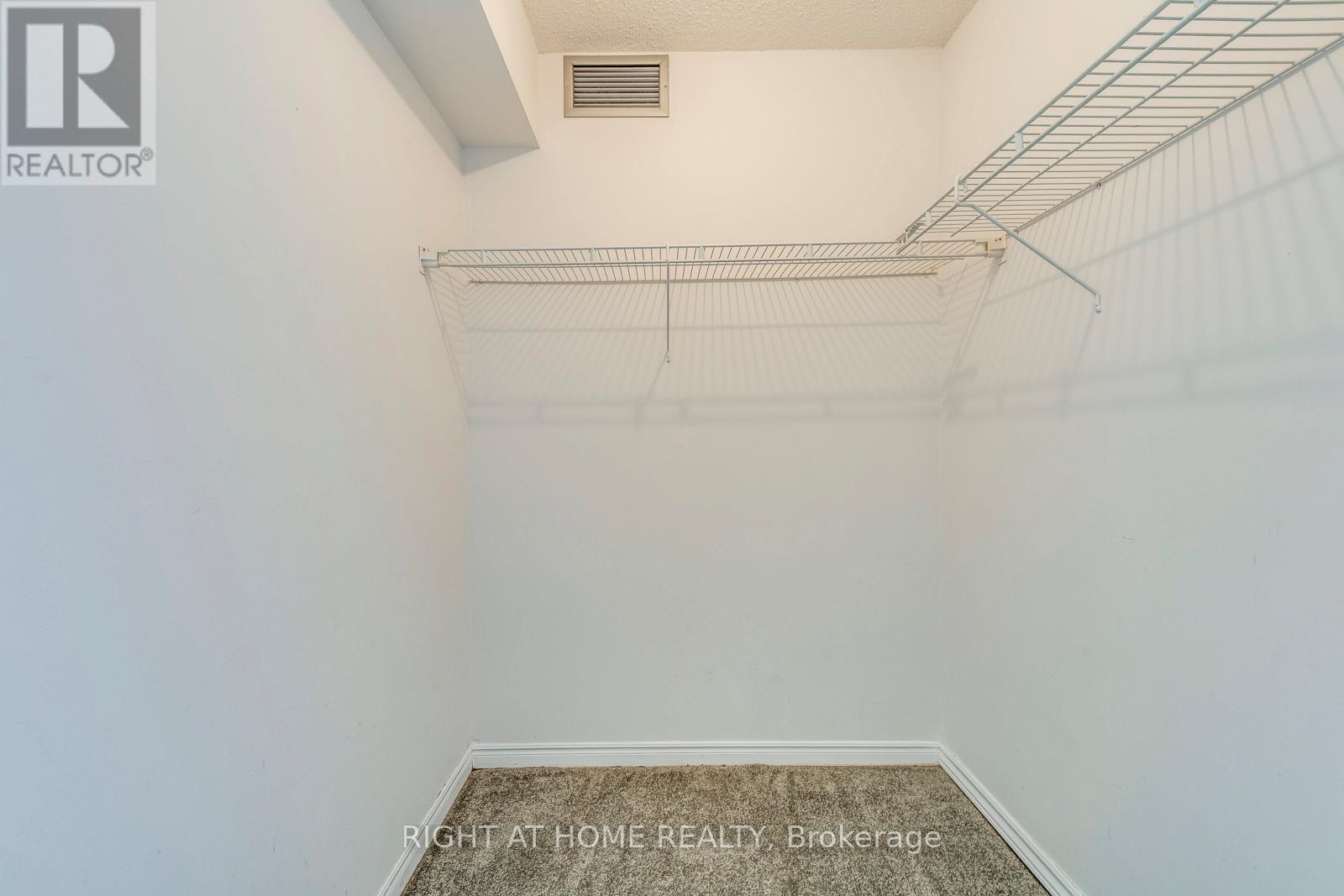 1603 - 1360 Rathburn Road E, Mississauga, Ontario  L4W 4H4 - Photo 27 - W12401389