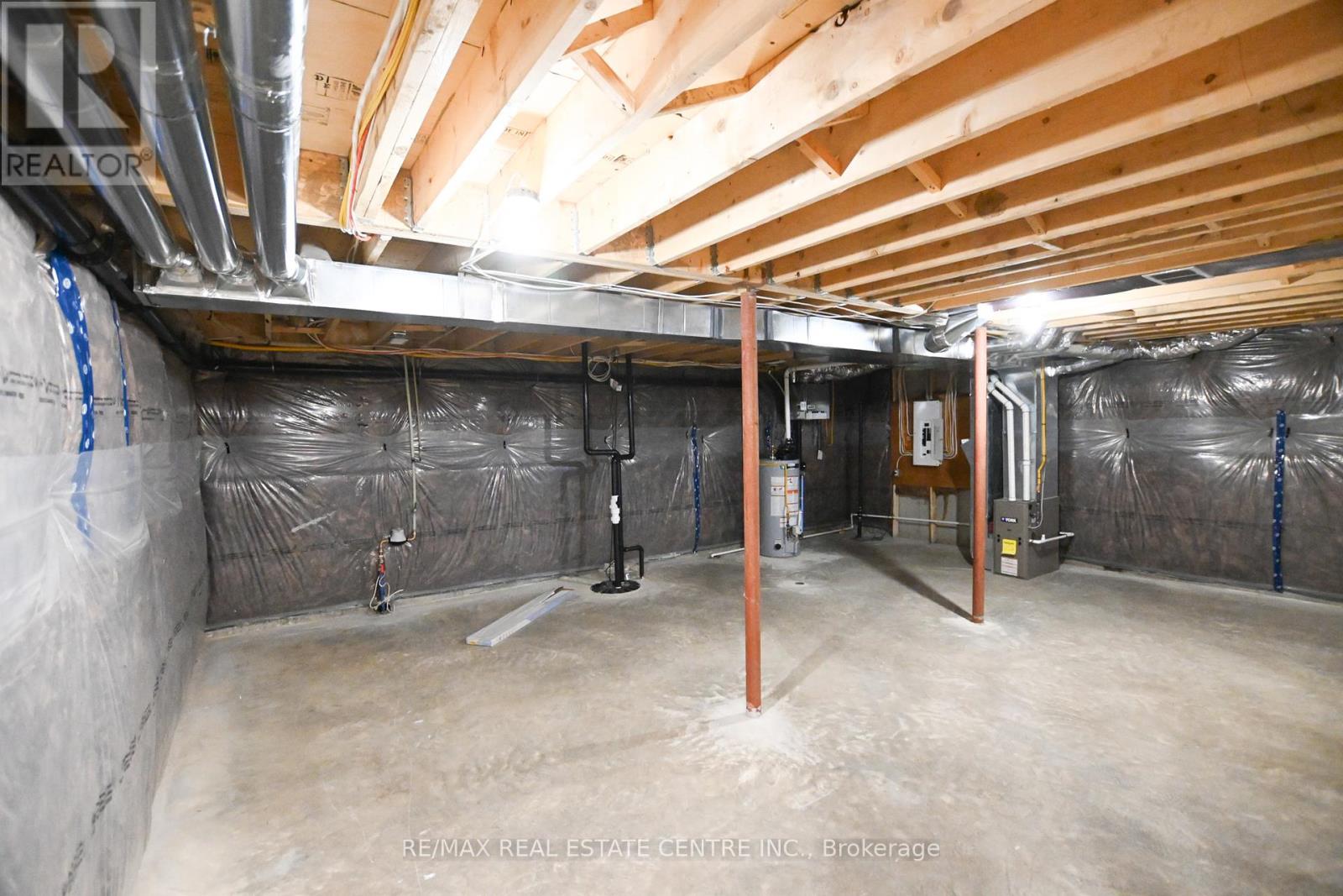 284 Darling Street, Brantford, Ontario  N3S 3X6 - Photo 21 - X12401356