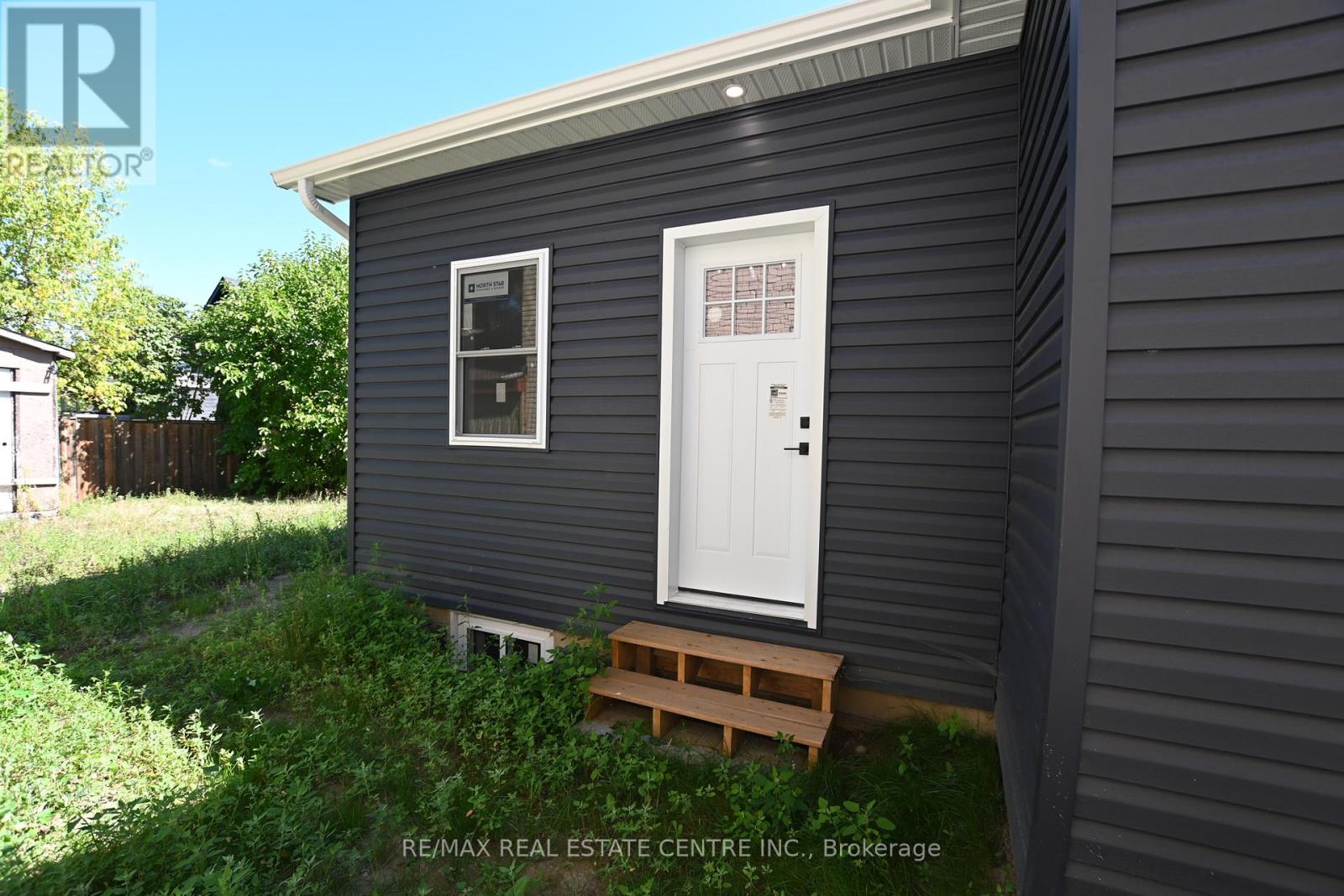 284 Darling Street, Brantford, Ontario  N3S 3X6 - Photo 26 - X12401356