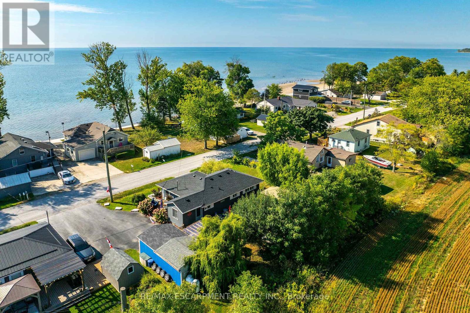 2011 Lakeshore Road, Haldimand (Dunnville), Ontario  N1A 2W8 - Photo 4 - X12401410