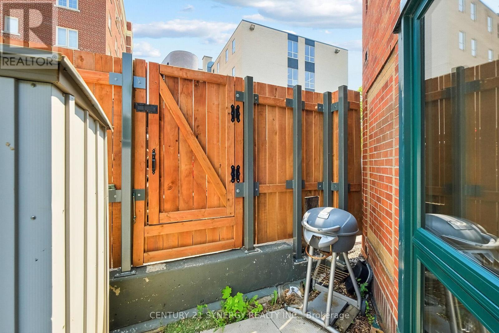 104 - 295 Gilmour Street, Ottawa, Ontario  K2P 0P7 - Photo 42 - X12401418