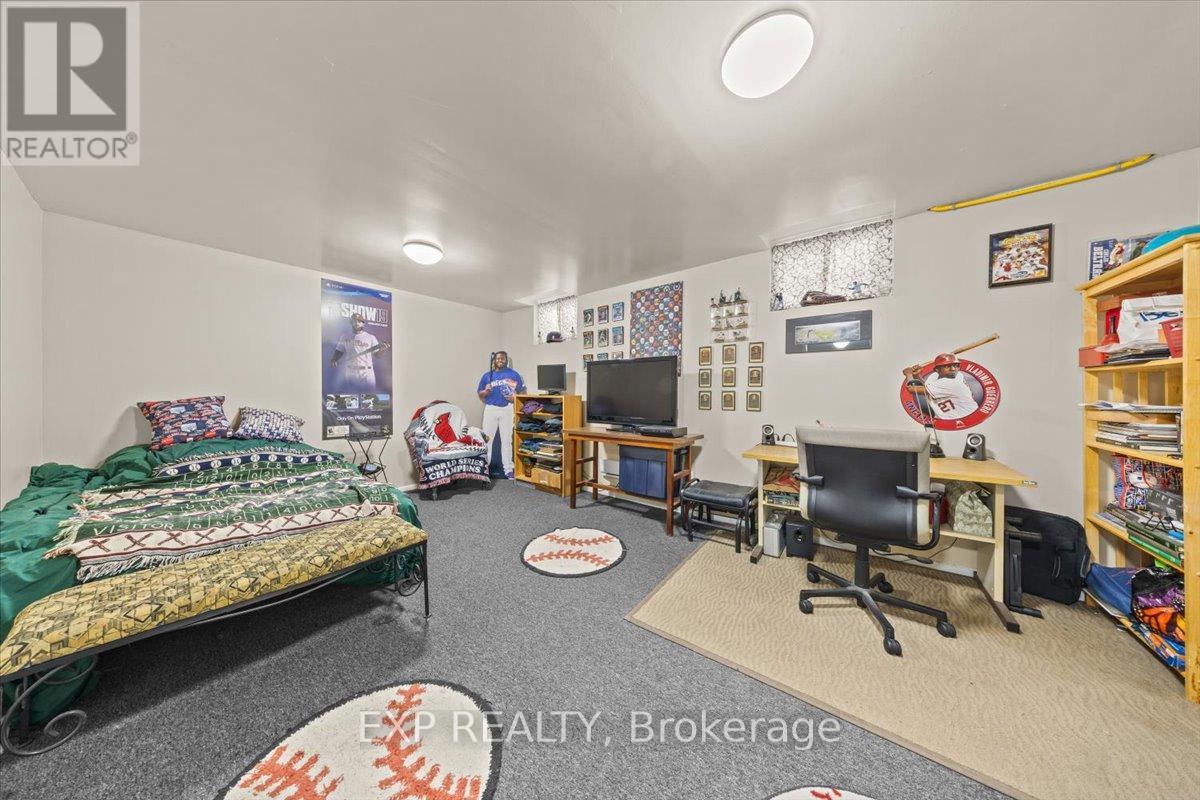 3166 Stockton Drive, Ottawa, Ontario  K1T 1S1 - Photo 28 - X12401423