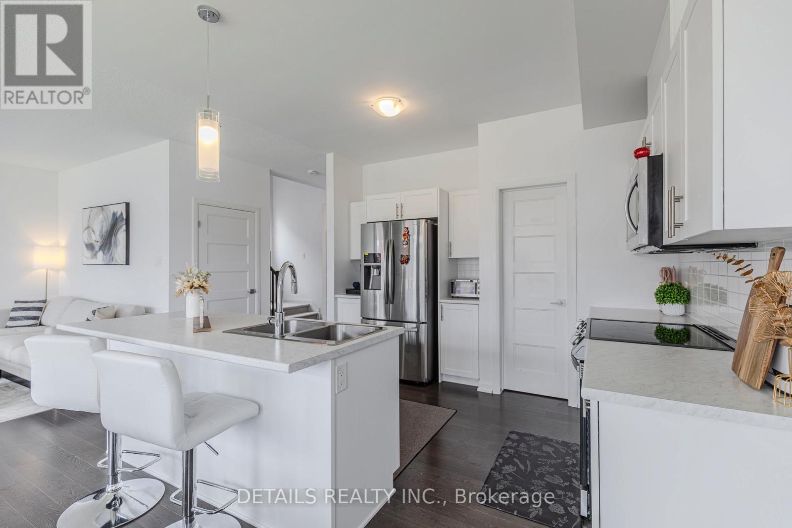 372 Sterling Avenue, Clarence-Rockland, Ontario  K2K 0L4 - Photo 12 - X12401427