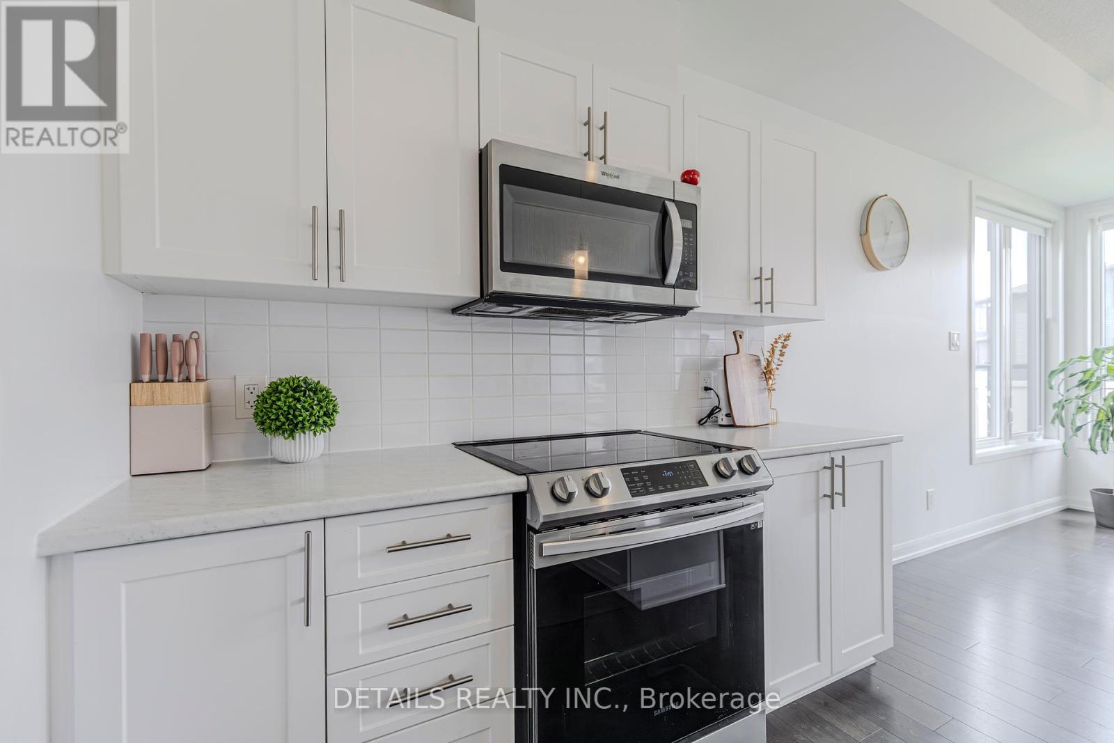 372 Sterling Avenue, Clarence-Rockland, Ontario  K2K 0L4 - Photo 14 - X12401427
