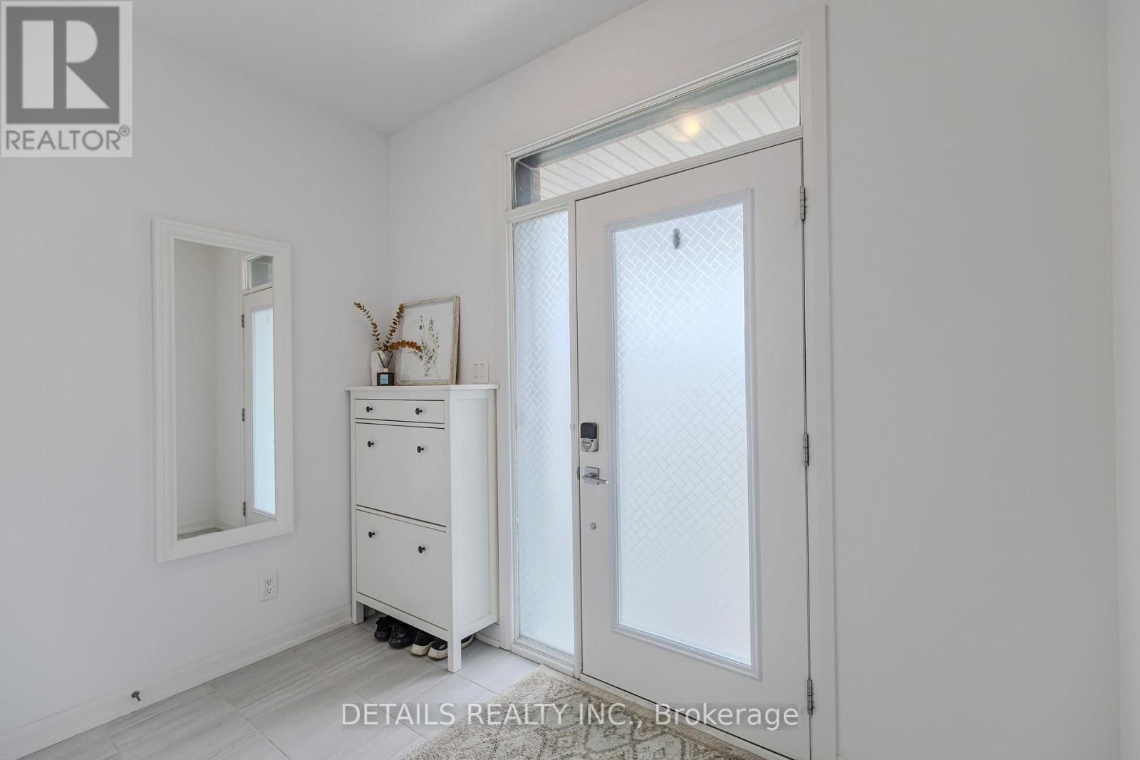 372 Sterling Avenue, Clarence-Rockland, Ontario  K2K 0L4 - Photo 4 - X12401427