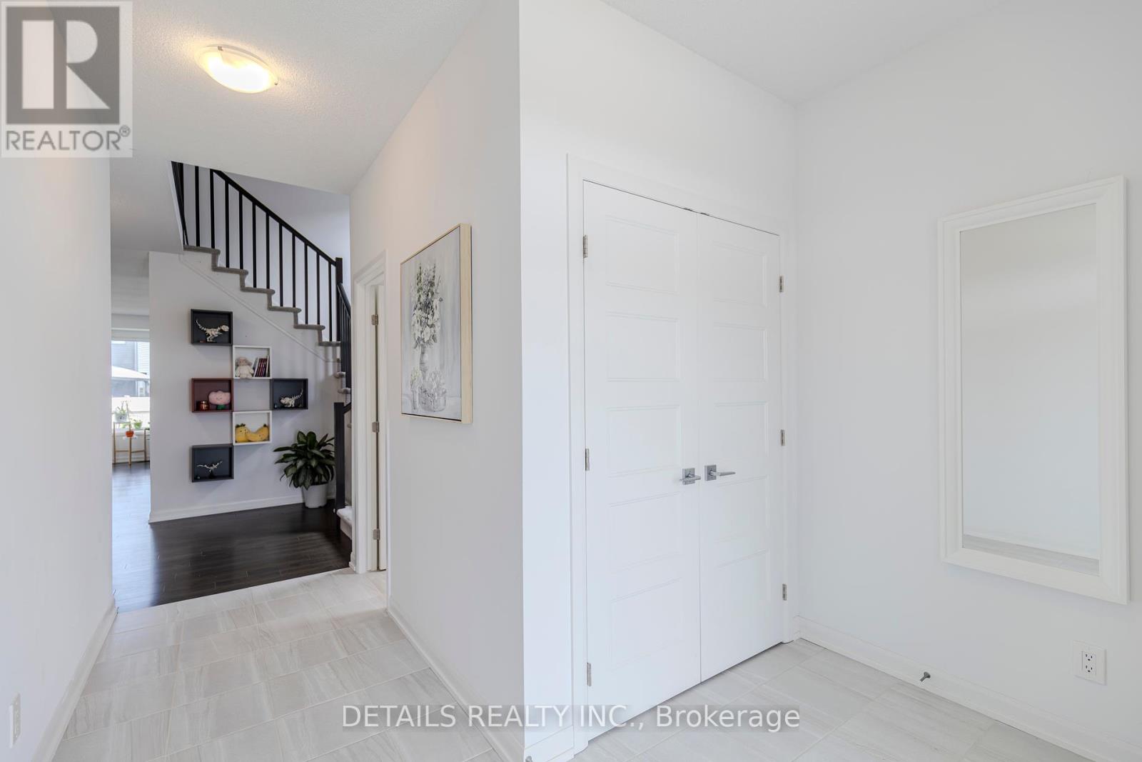 372 Sterling Avenue, Clarence-Rockland, Ontario  K2K 0L4 - Photo 5 - X12401427