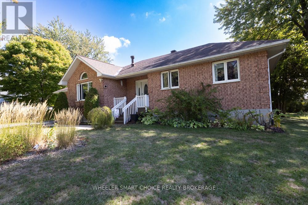 15206 Colonial Drive, South Stormont, Ontario  K0C 1M0 - Photo 2 - X12401432