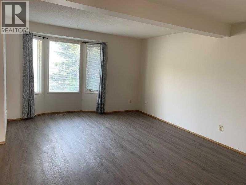 8420 99 Avenue, Peace River, Alberta  T8S 1W3 - Photo 19 - A2256213