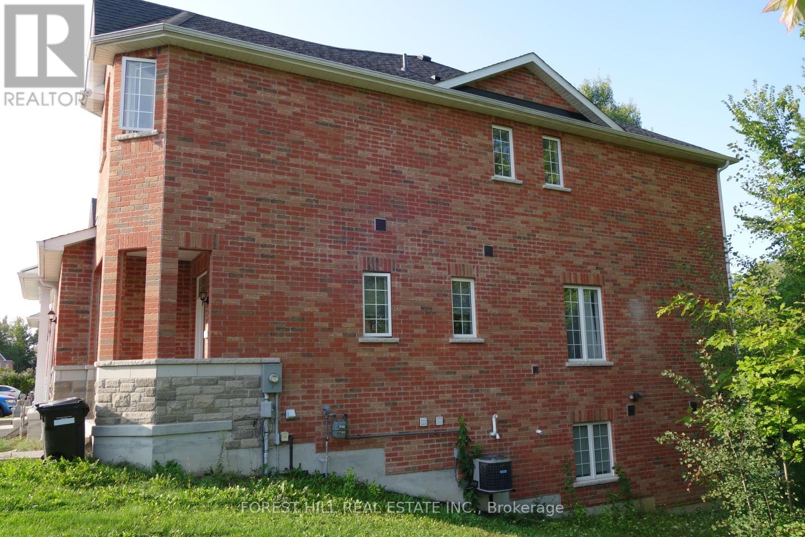 18 Farwell Avenue, Wasaga Beach, Ontario  L9Z 0H3 - Photo 25 - S12399820