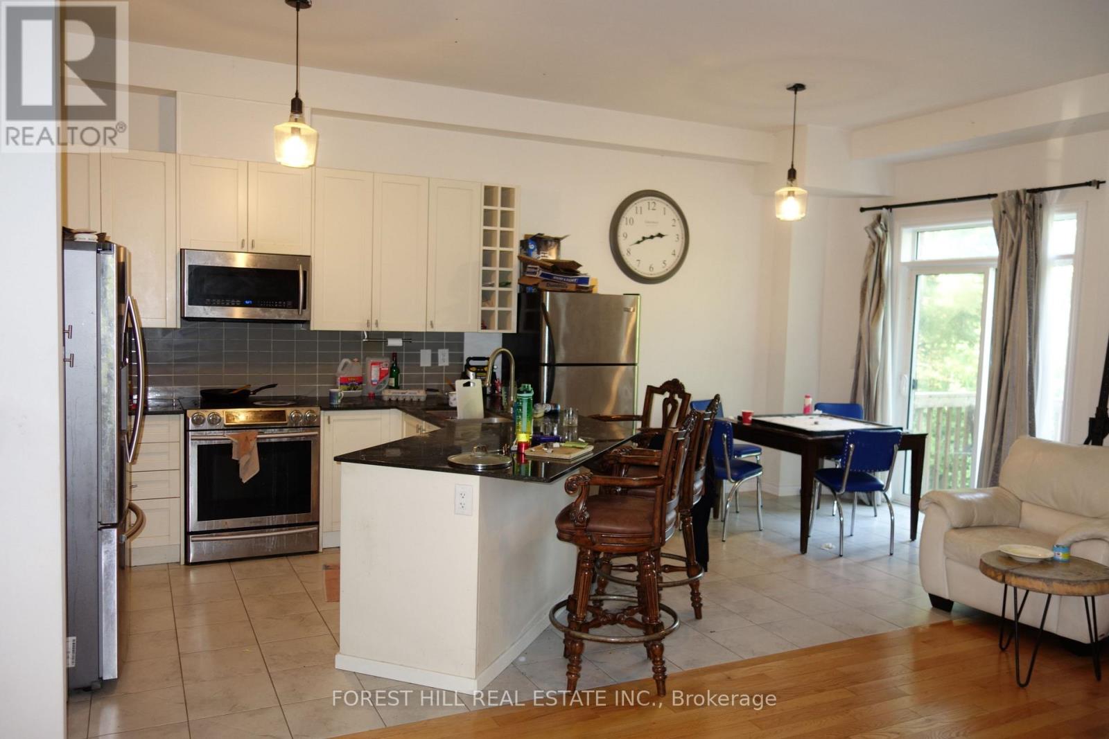 18 Farwell Avenue, Wasaga Beach, Ontario  L9Z 0H3 - Photo 6 - S12399820