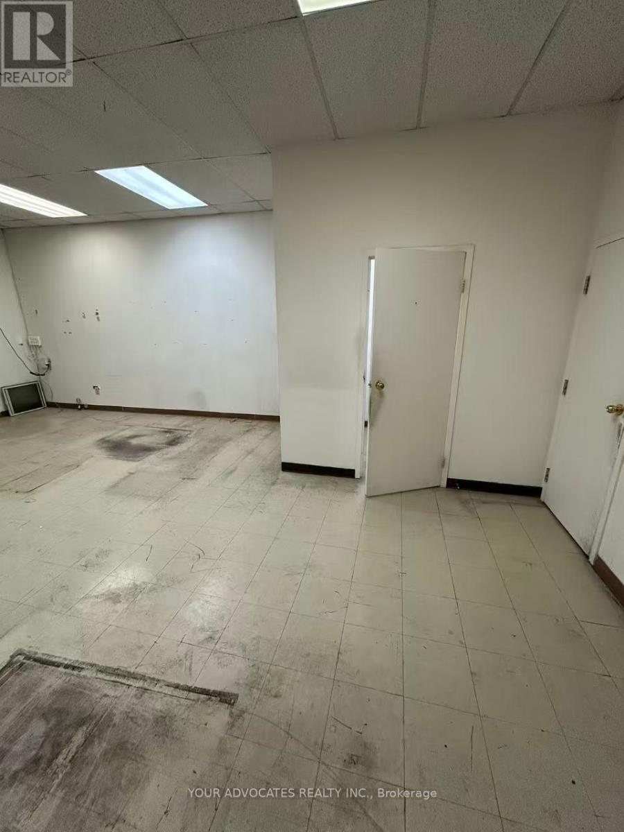 203 - 430 Dundas Street W, Toronto, Ontario  M5T 1G7 - Photo 2 - C12401436