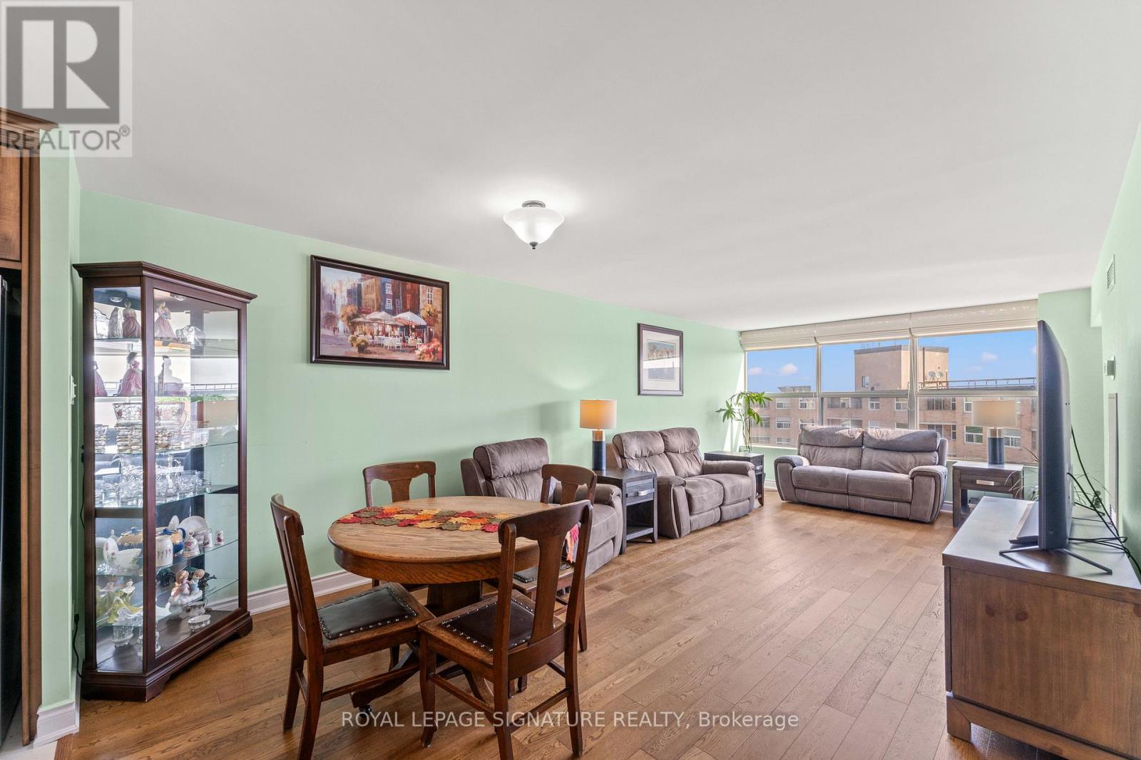 1007 - 250 Davis Drive, Newmarket, Ontario  L3Y 7T7 - Photo 15 - N12401439
