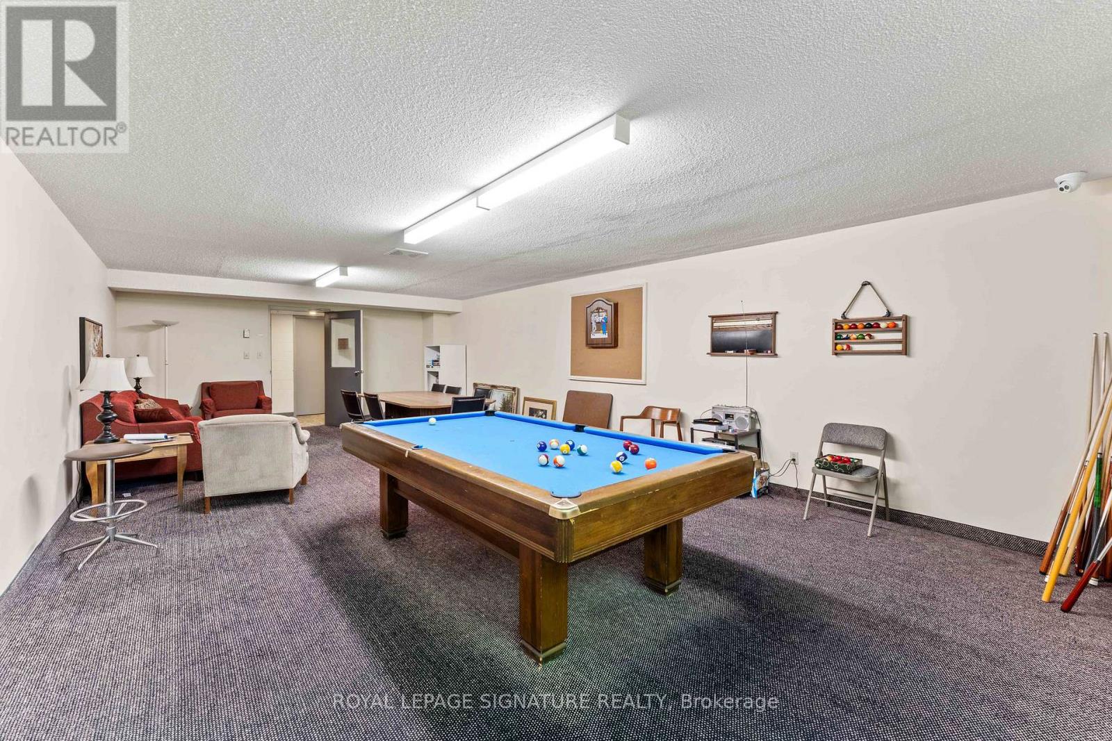 1007 - 250 Davis Drive, Newmarket, Ontario  L3Y 7T7 - Photo 31 - N12401439