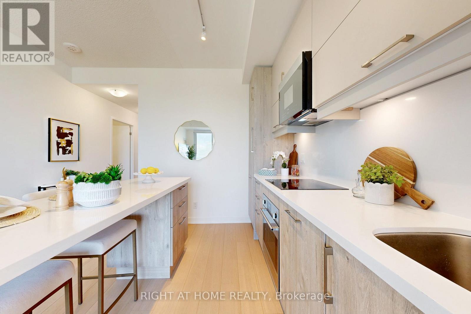 B807 - 292 Verdale Crossing, Markham, Ontario  L6G 0H6 - Photo 10 - N12401446