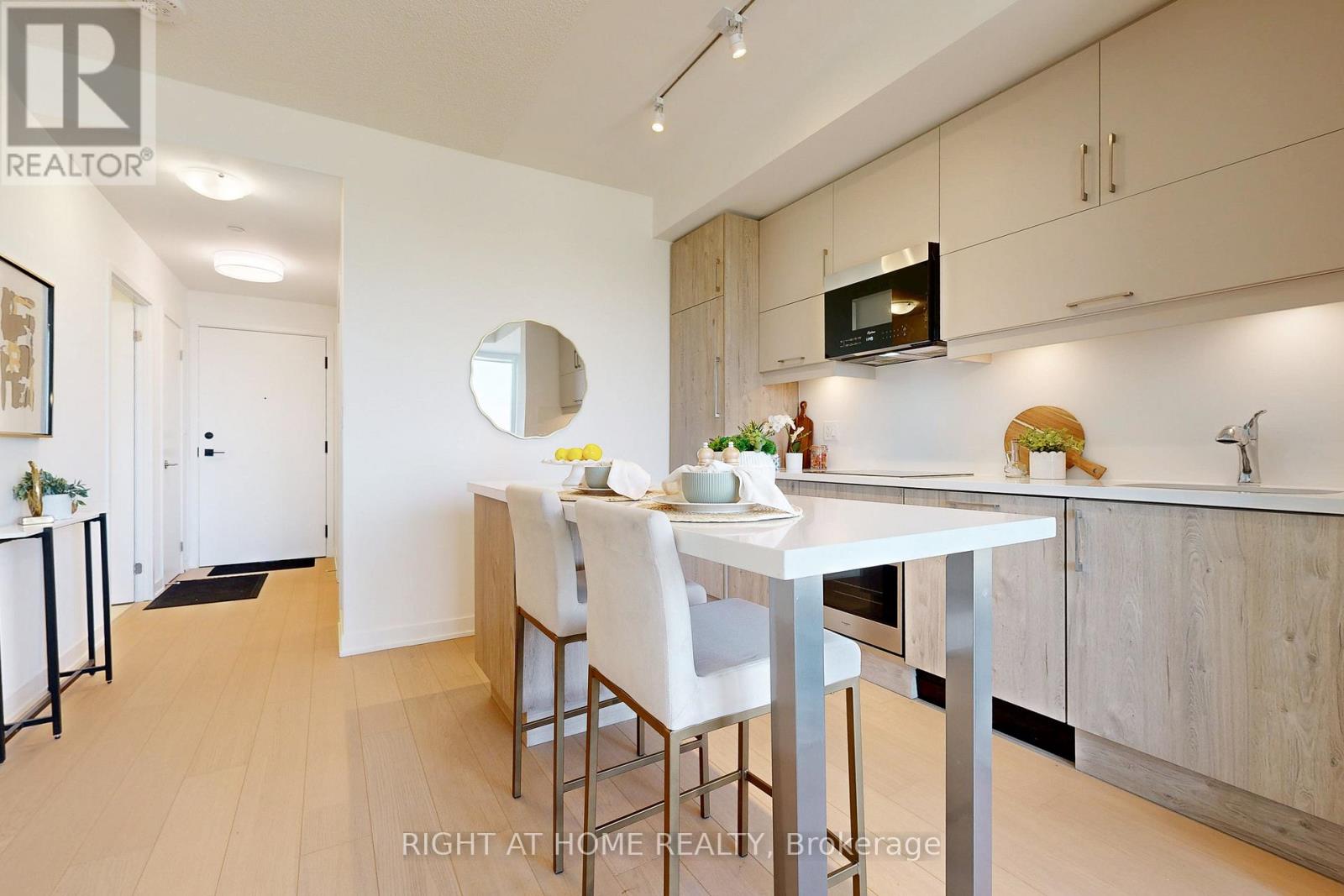 B807 - 292 Verdale Crossing, Markham, Ontario  L6G 0H6 - Photo 12 - N12401446