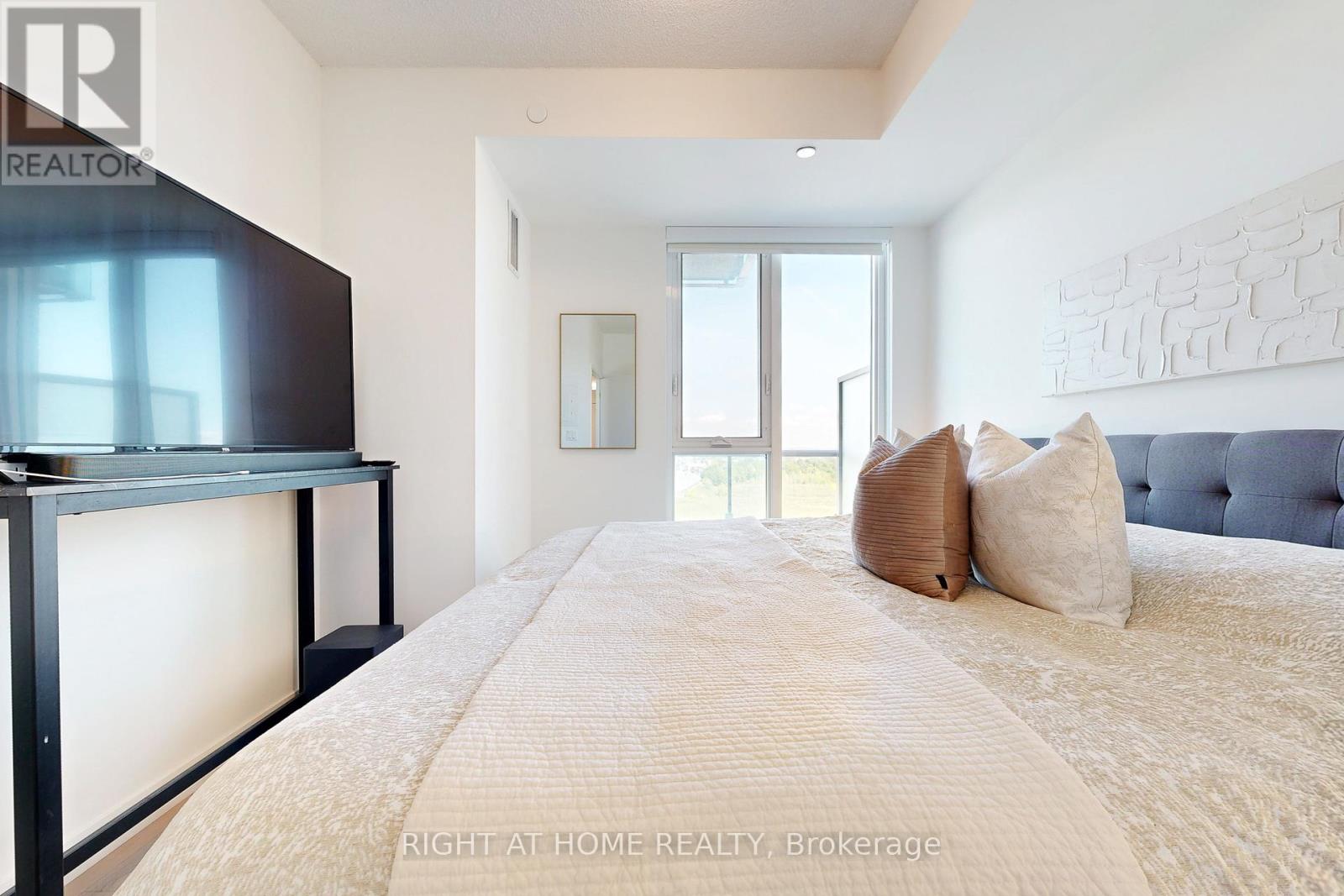 B807 - 292 Verdale Crossing, Markham, Ontario  L6G 0H6 - Photo 18 - N12401446