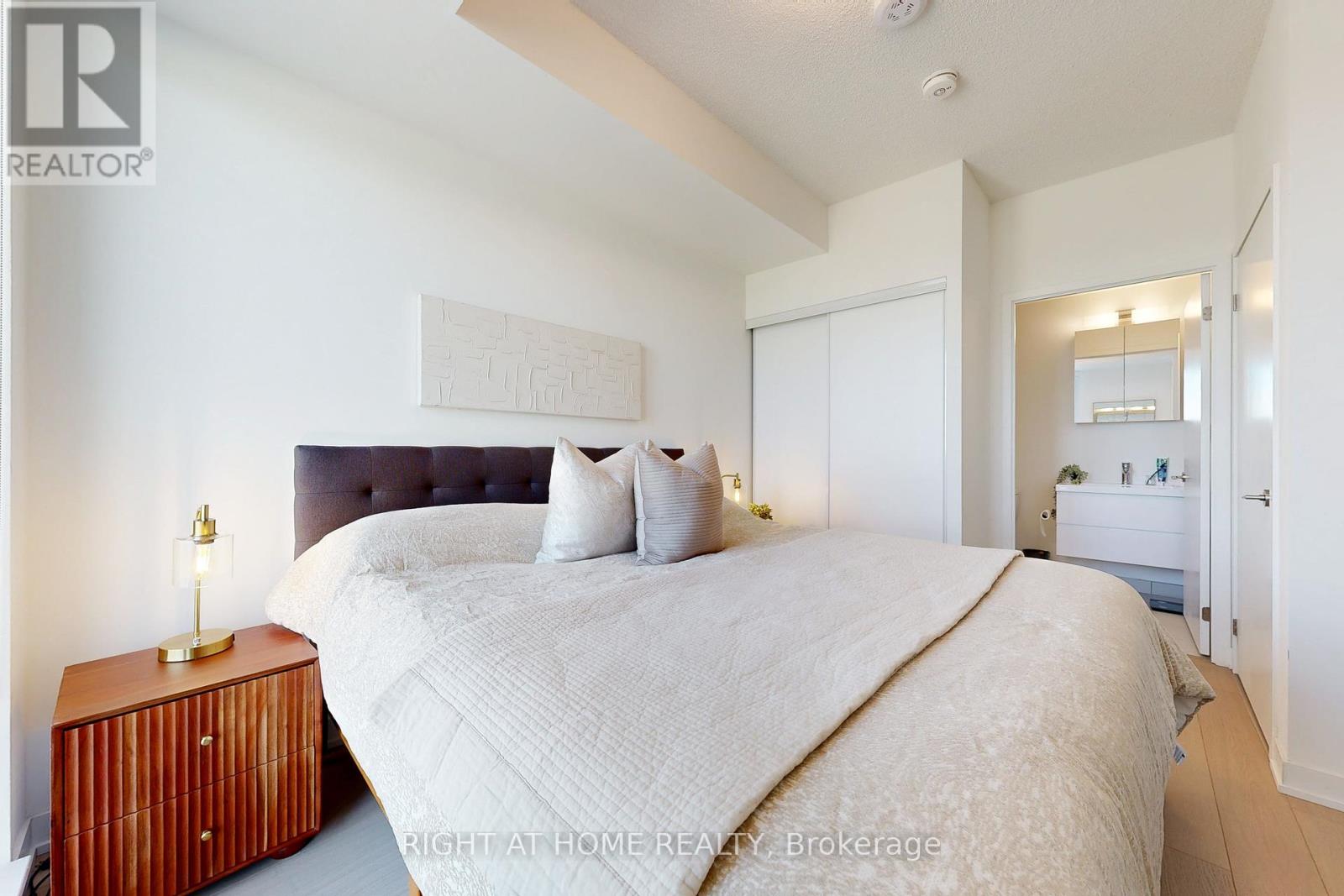 B807 - 292 Verdale Crossing, Markham, Ontario  L6G 0H6 - Photo 19 - N12401446