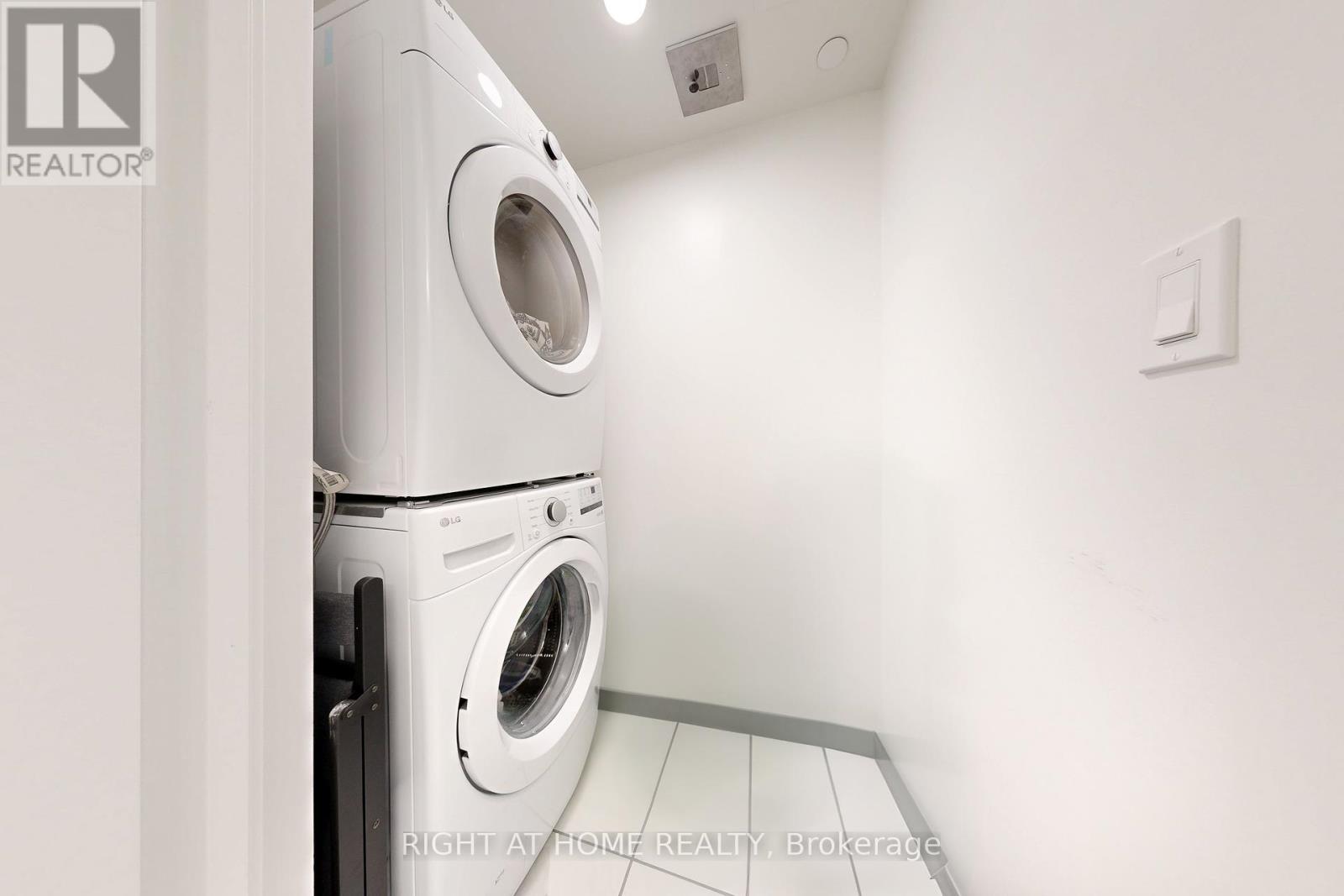 B807 - 292 Verdale Crossing, Markham, Ontario  L6G 0H6 - Photo 21 - N12401446