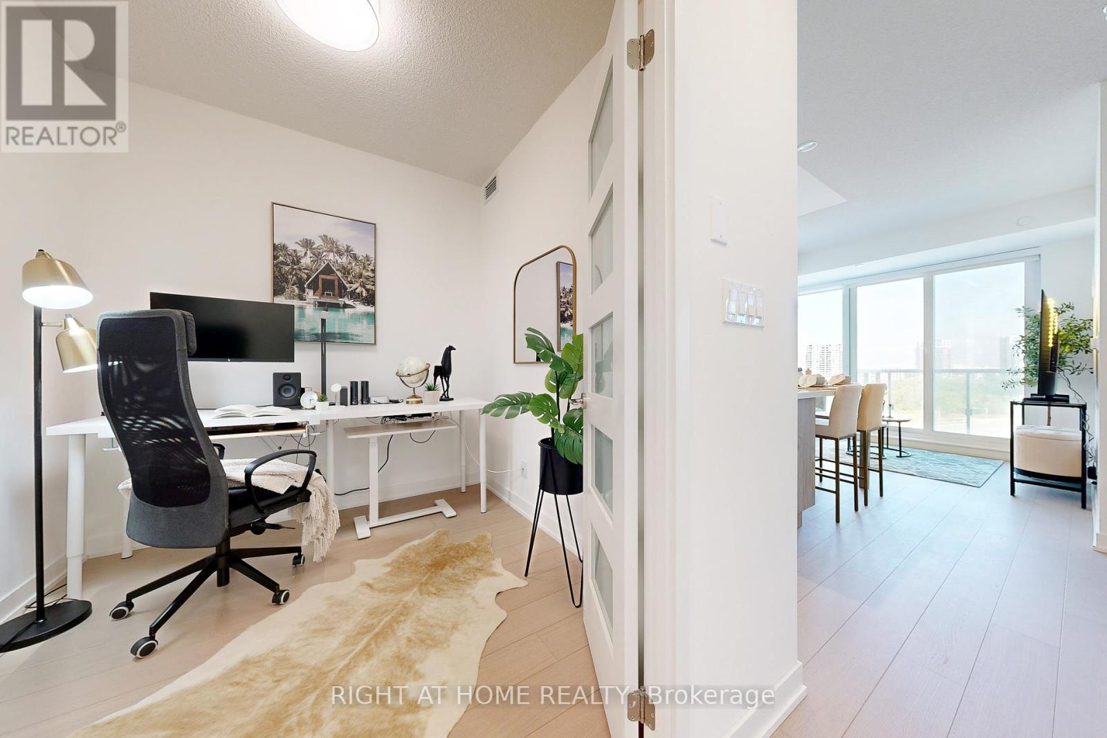 B807 - 292 Verdale Crossing, Markham, Ontario  L6G 0H6 - Photo 3 - N12401446