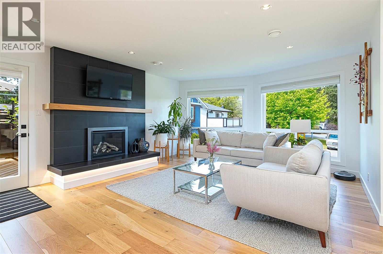 Property at 731 Paskin Way image 3