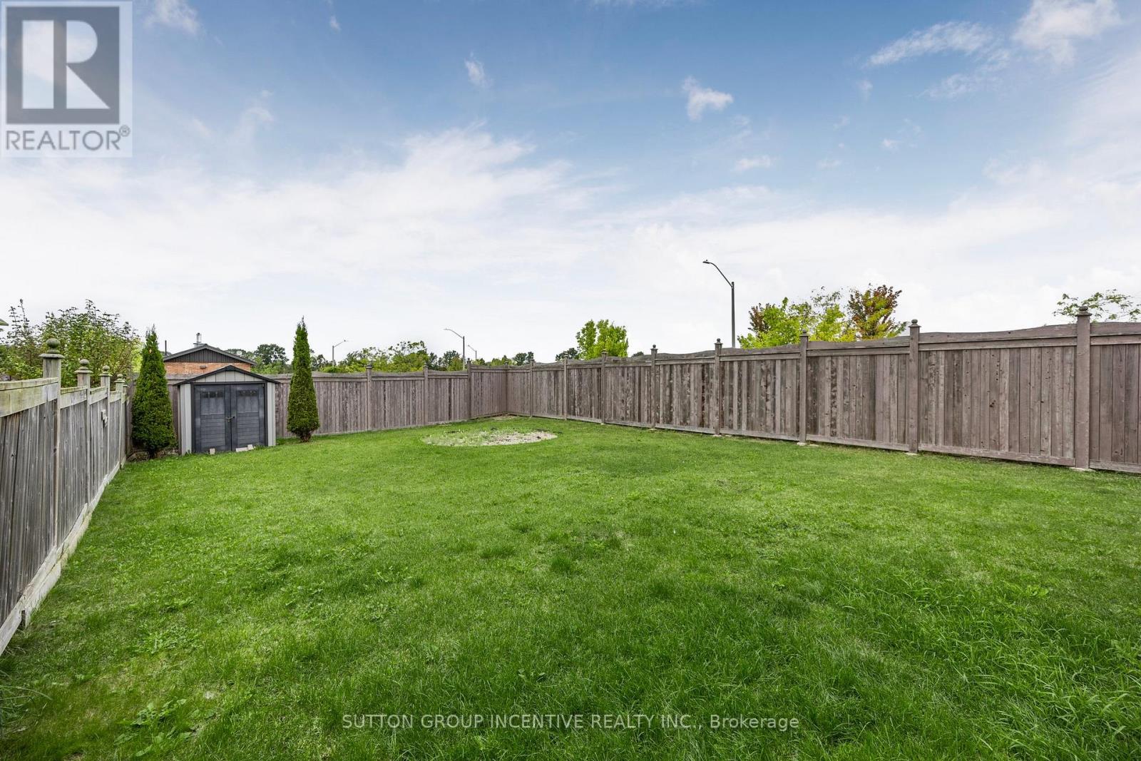 76 Forsyth Crescent, Barrie, Ontario  L4N 6R1 - Photo 32 - S12401437