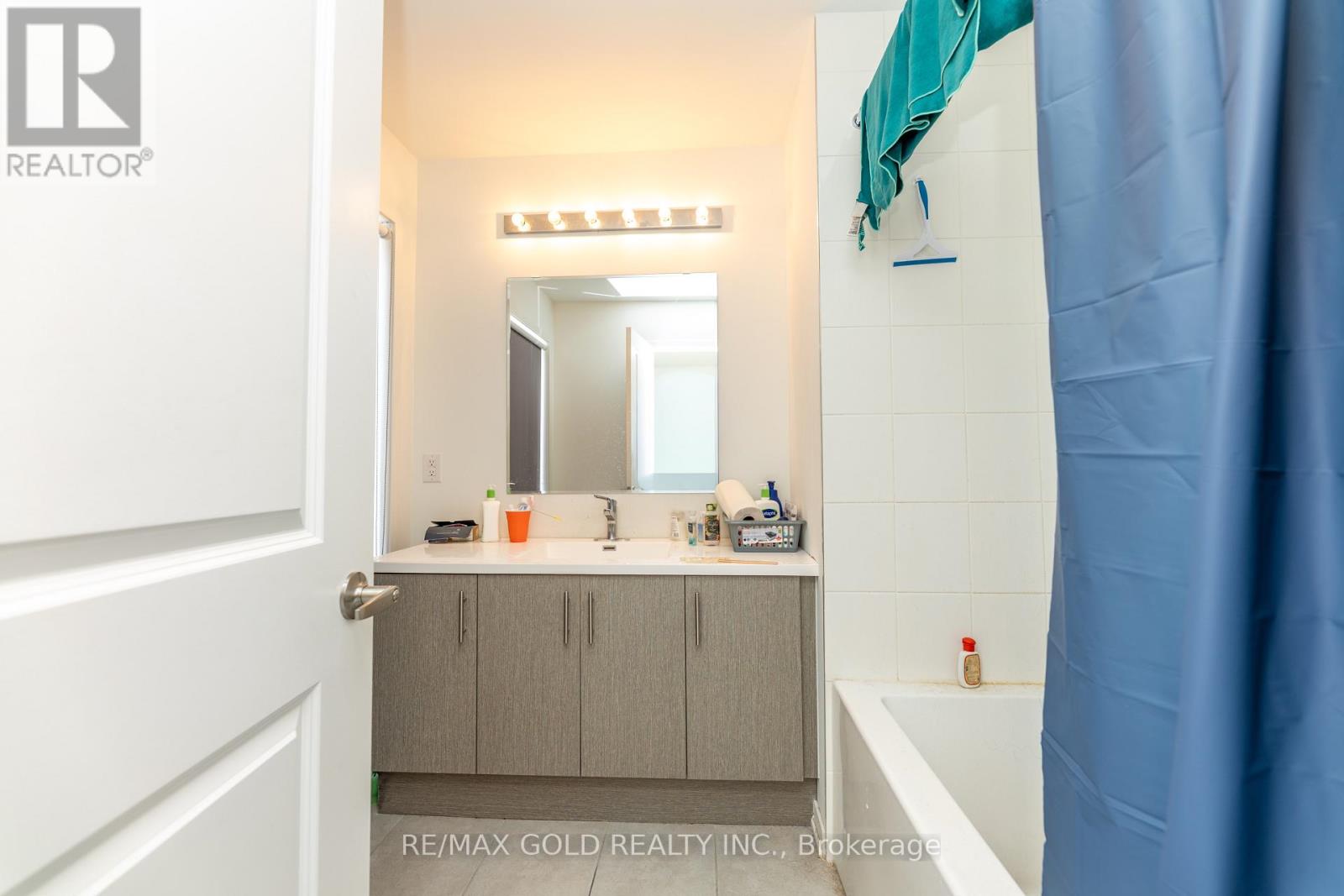761 Heathrow Path, Oshawa, Ontario  L1K 3G4 - Photo 15 - E12391481