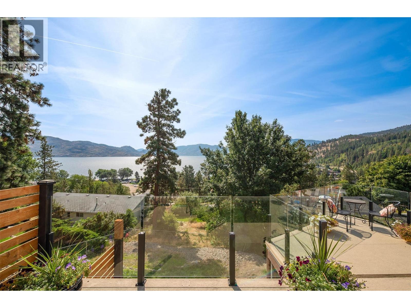 4185 3rd Avenue Peachland Photo 16