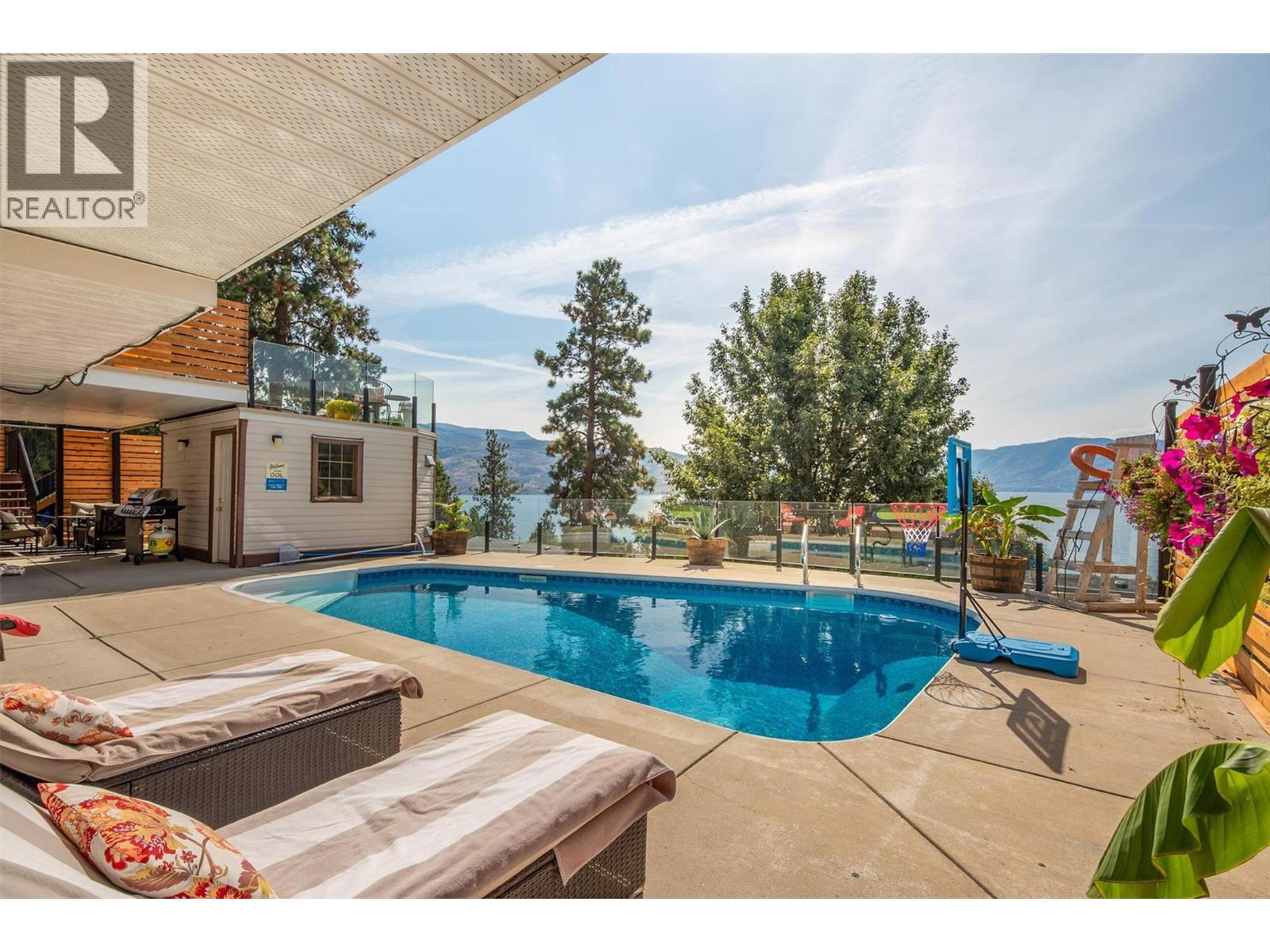 4185 3rd Avenue Peachland Photo 34