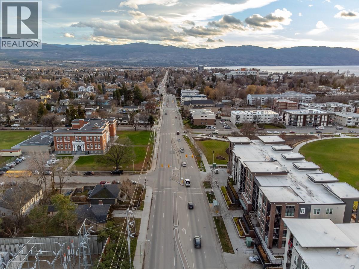 1800 Richter Street Unit# PH3 Lot# SL 44 Kelowna Photo 42