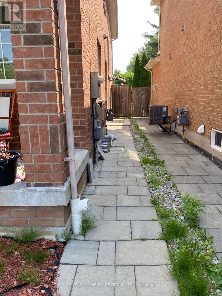 Basement - 63 Lorridge Street, Richmond Hill, Ontario  L4E 3W5 - Photo 13 - N12372681