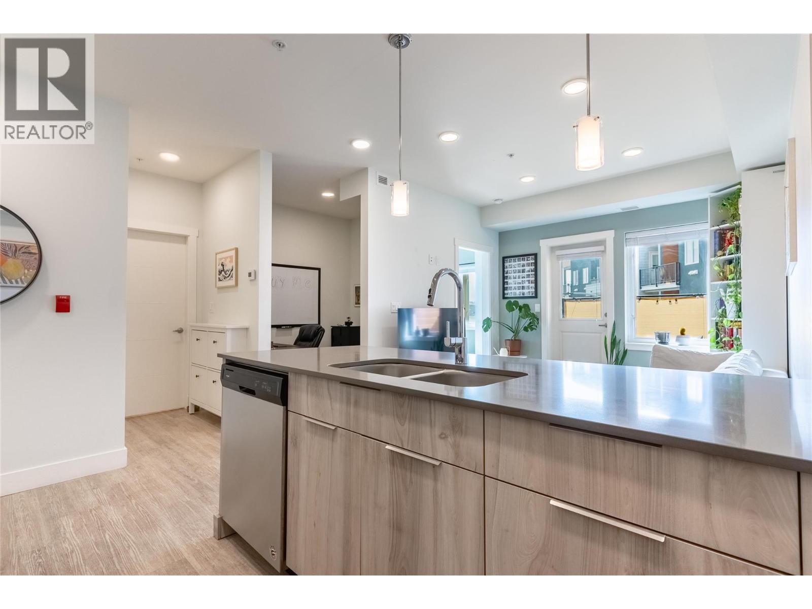 107 Yew Street Unit# 311, kamloops, British Columbia