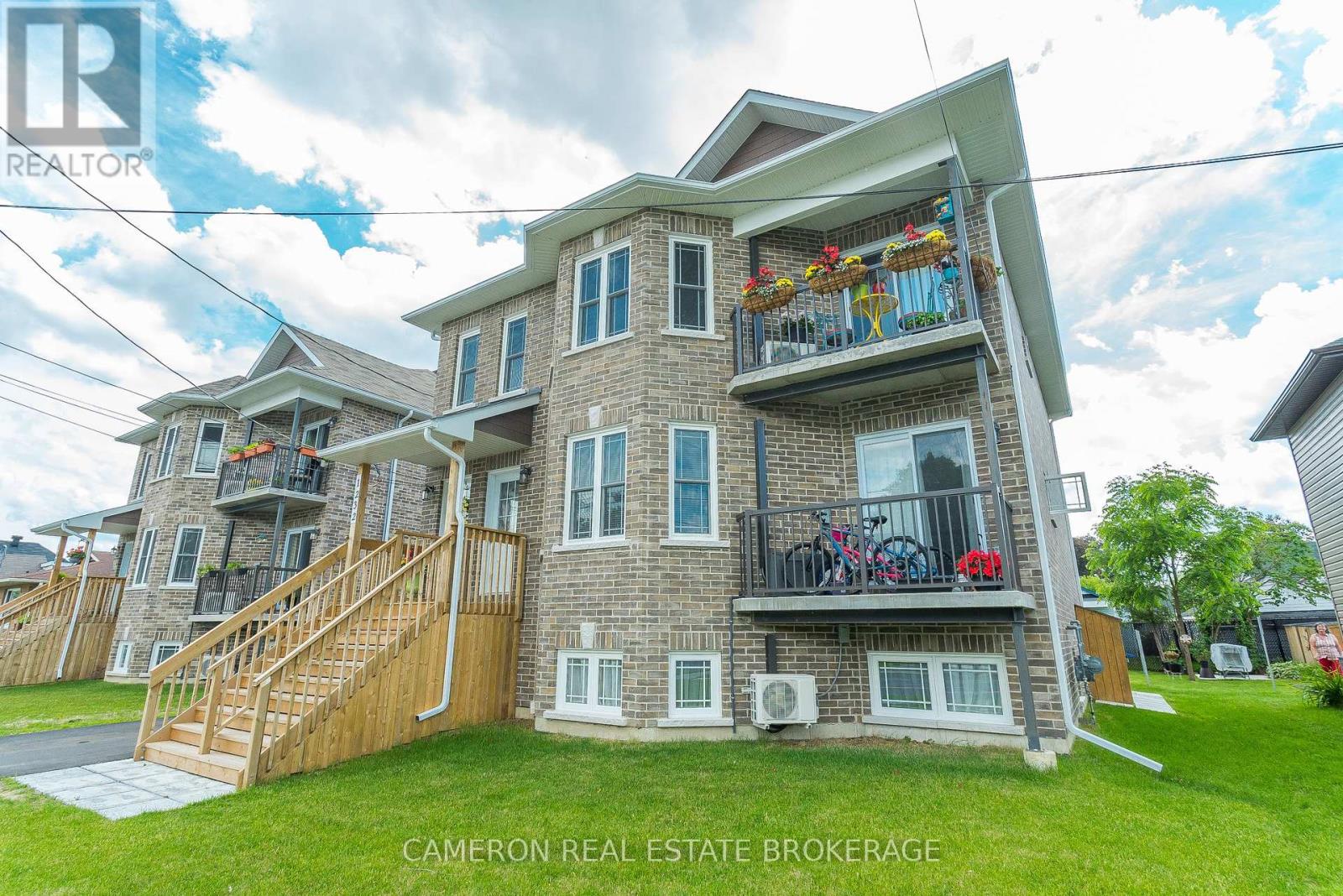 C - 1232 Cumberland Street, Cornwall, Ontario  K6J 4K5 - Photo 3 - X12401494