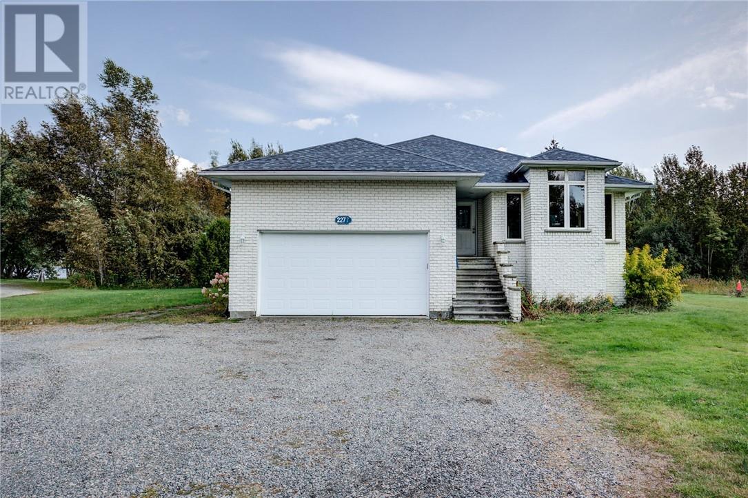 2277 Fire Route P, Azilda, Ontario  P0M 1B0 - Photo 1 - 2124675