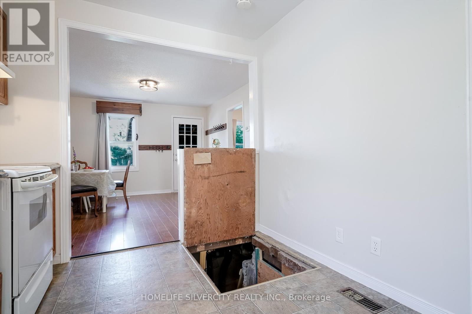 283 Park Road S, Oshawa, Ontario  L1J 4H4 - Photo 17 - E12401474