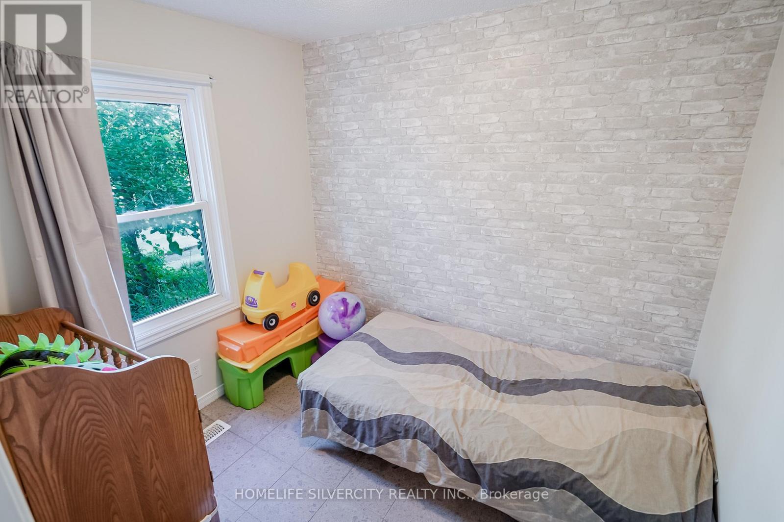 283 Park Road S, Oshawa, Ontario  L1J 4H4 - Photo 25 - E12401474