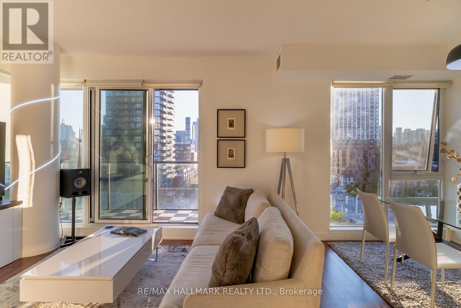 813 - 260 Sackville Street, Toronto (Regent Park), Ontario  M5A 0B3 - Photo 11 - C12392857