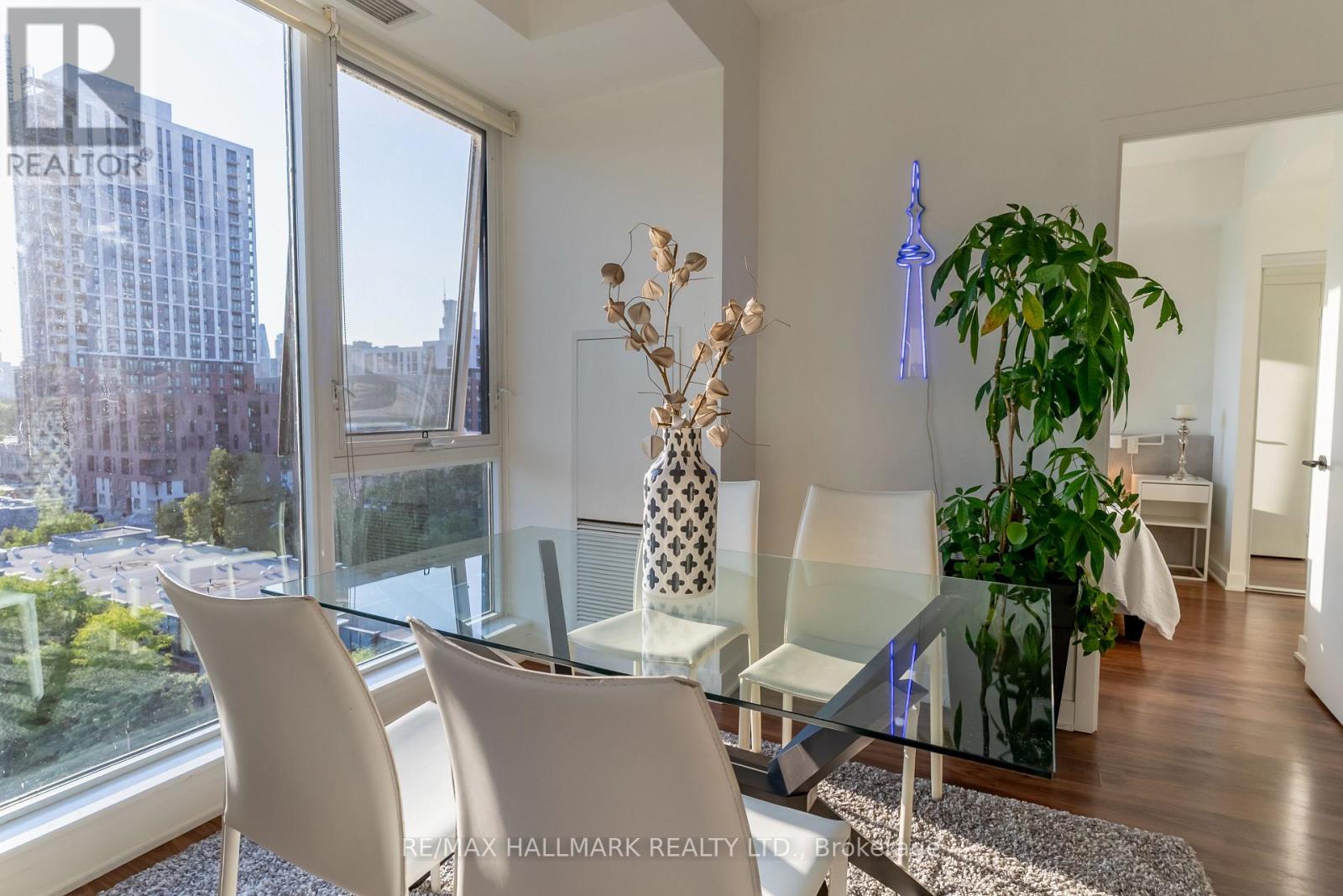 813 - 260 Sackville Street, Toronto (Regent Park), Ontario  M5A 0B3 - Photo 14 - C12392857