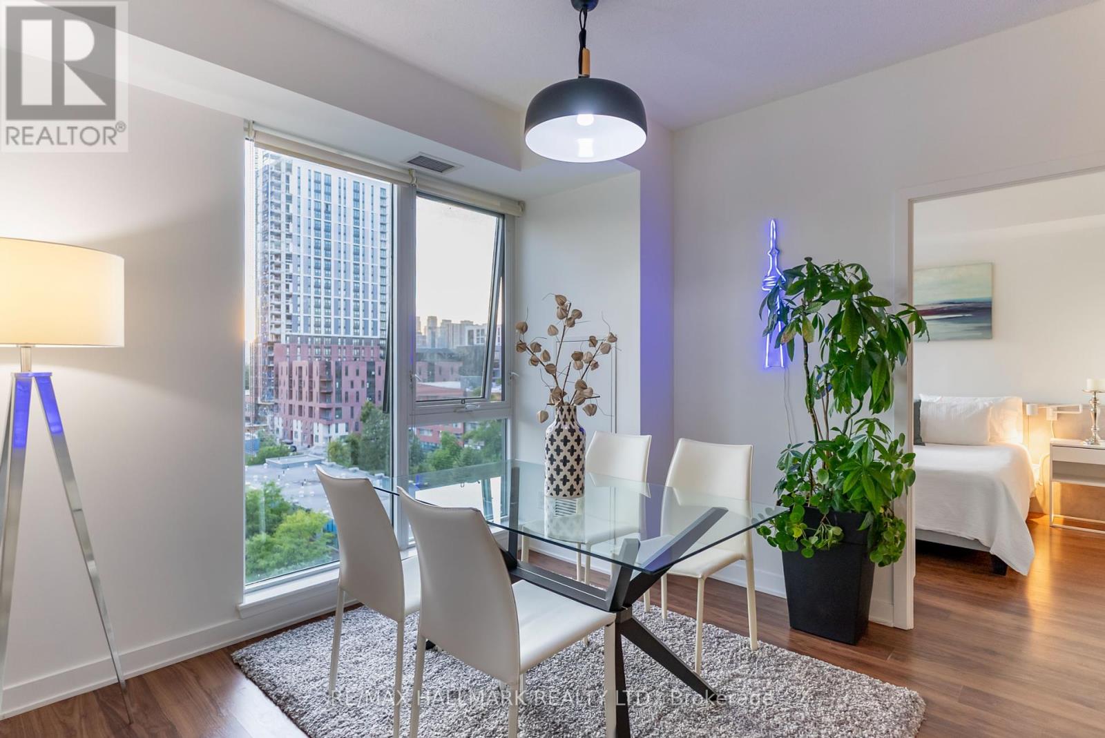 813 - 260 Sackville Street, Toronto (Regent Park), Ontario  M5A 0B3 - Photo 13 - C12392857