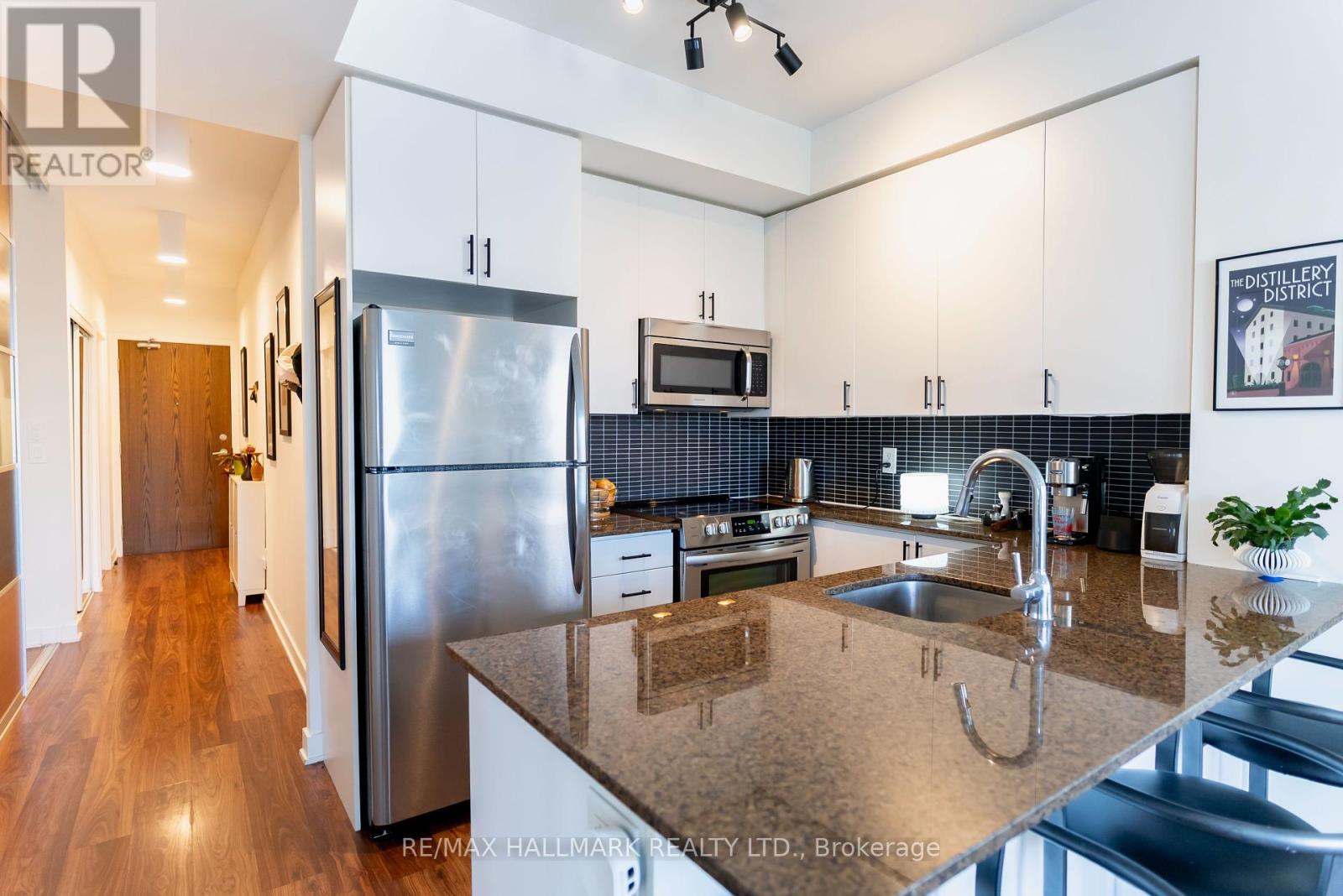 813 - 260 Sackville Street, Toronto (Regent Park), Ontario  M5A 0B3 - Photo 18 - C12392857