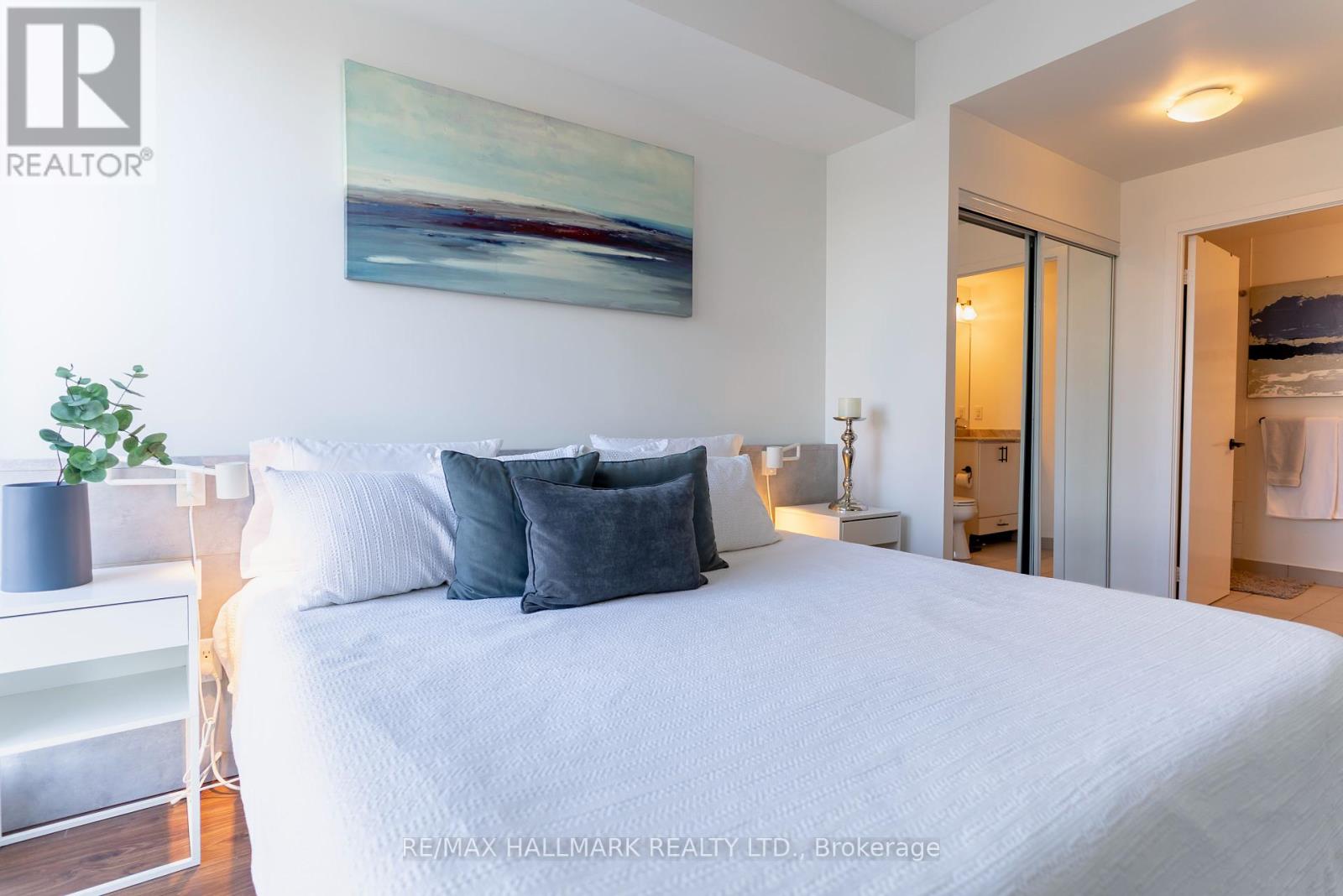 813 - 260 Sackville Street, Toronto (Regent Park), Ontario  M5A 0B3 - Photo 24 - C12392857
