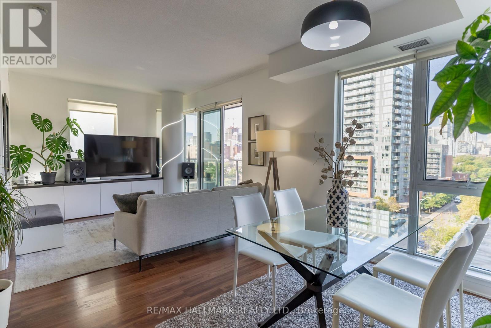 813 - 260 Sackville Street, Toronto (Regent Park), Ontario  M5A 0B3 - Photo 22 - C12392857