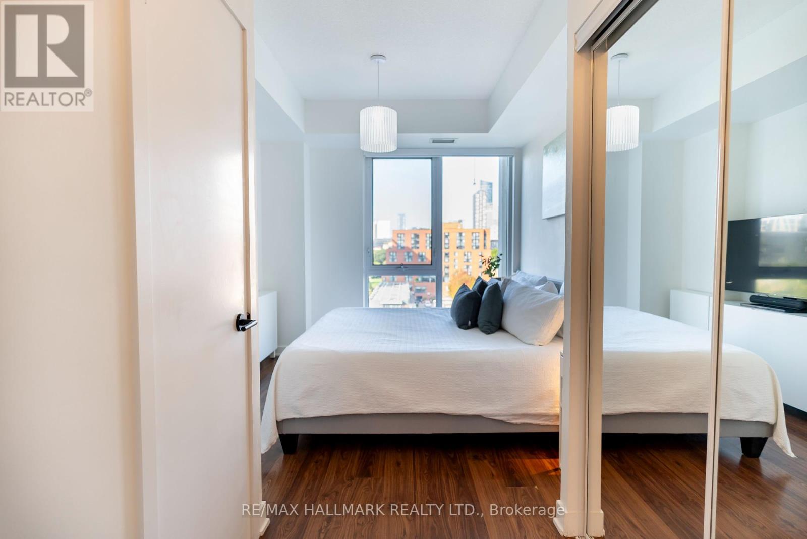 813 - 260 Sackville Street, Toronto (Regent Park), Ontario  M5A 0B3 - Photo 28 - C12392857