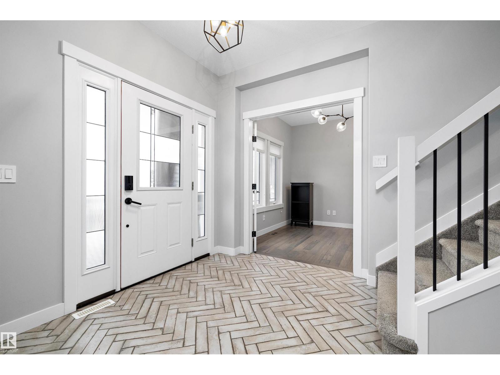 4229 Veterans Wy Nw, Edmonton, Alberta  T5E 6W7 - Photo 4 - E4457611