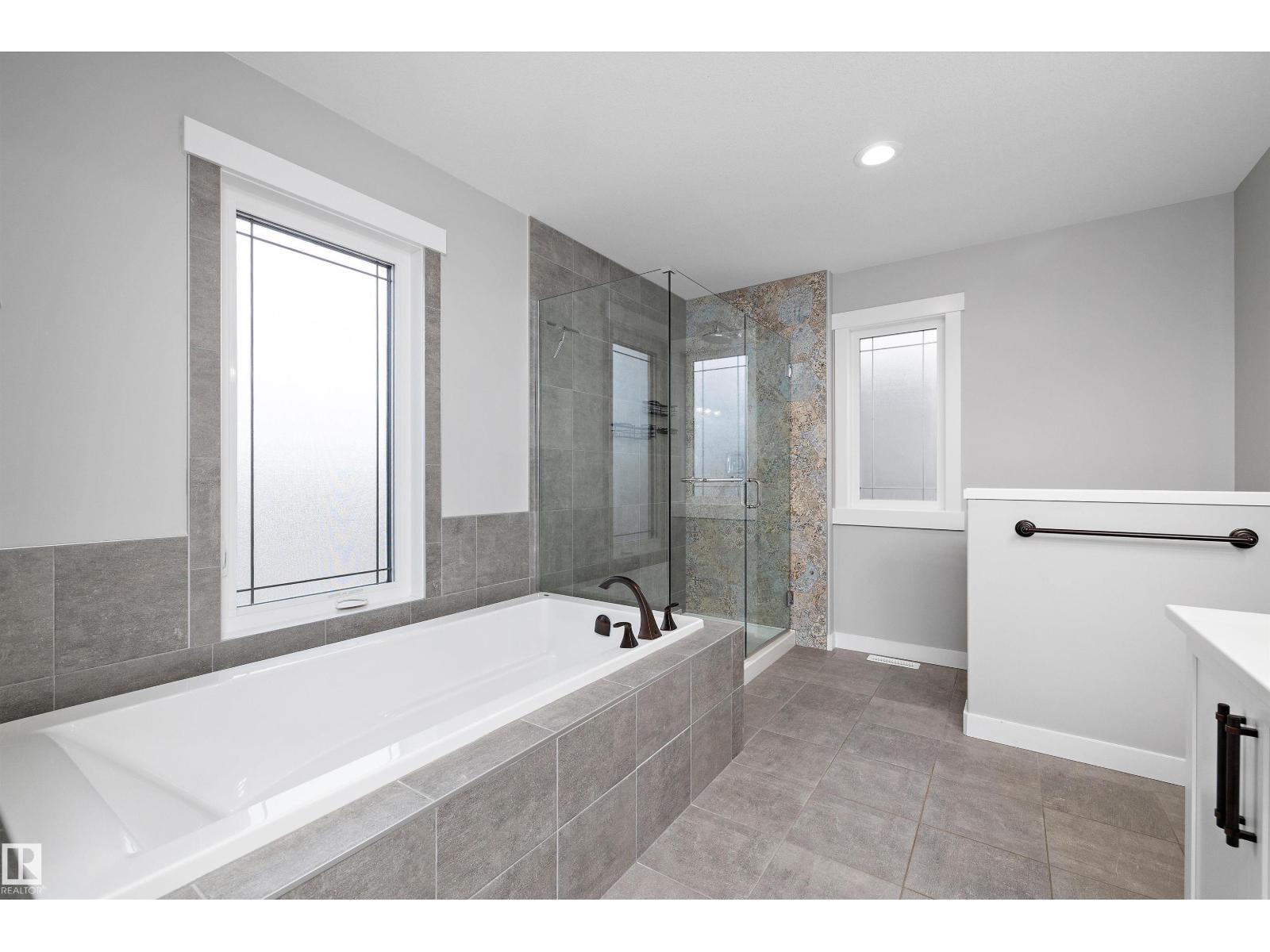 4229 Veterans Wy Nw, Edmonton, Alberta  T5E 6W7 - Photo 40 - E4457611