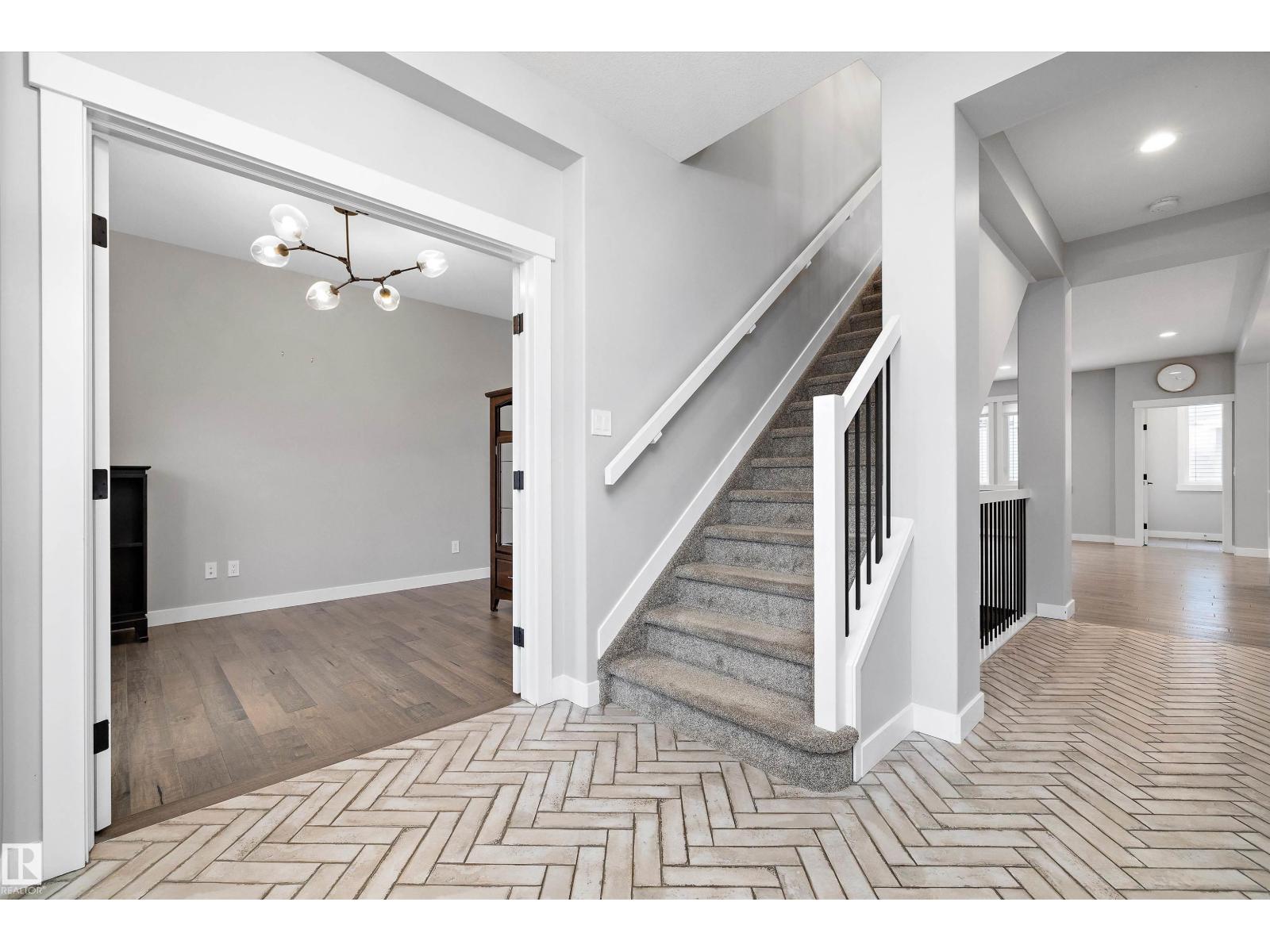 4229 Veterans Wy Nw, Edmonton, Alberta  T5E 6W7 - Photo 5 - E4457611