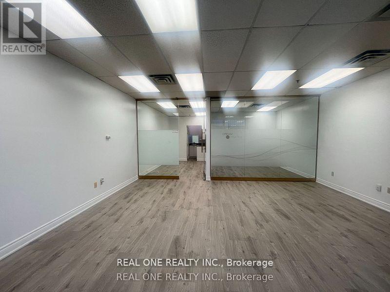 52 - 145 Royal Crest Court, Markham (Milliken Mills West), Ontario  L3R 9Z4 - Photo 11 - N12401468