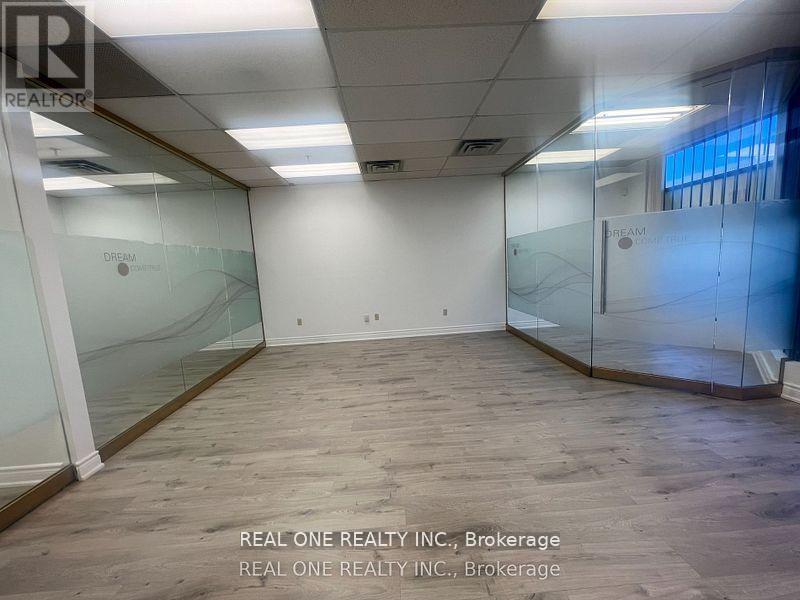 52 - 145 Royal Crest Court, Markham (Milliken Mills West), Ontario  L3R 9Z4 - Photo 13 - N12401468