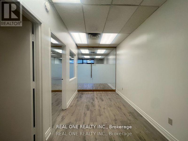 52 - 145 Royal Crest Court, Markham (Milliken Mills West), Ontario  L3R 9Z4 - Photo 3 - N12401468