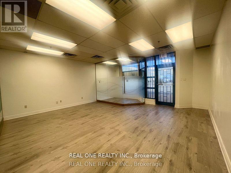 52 - 145 Royal Crest Court, Markham (Milliken Mills West), Ontario  L3R 9Z4 - Photo 7 - N12401468