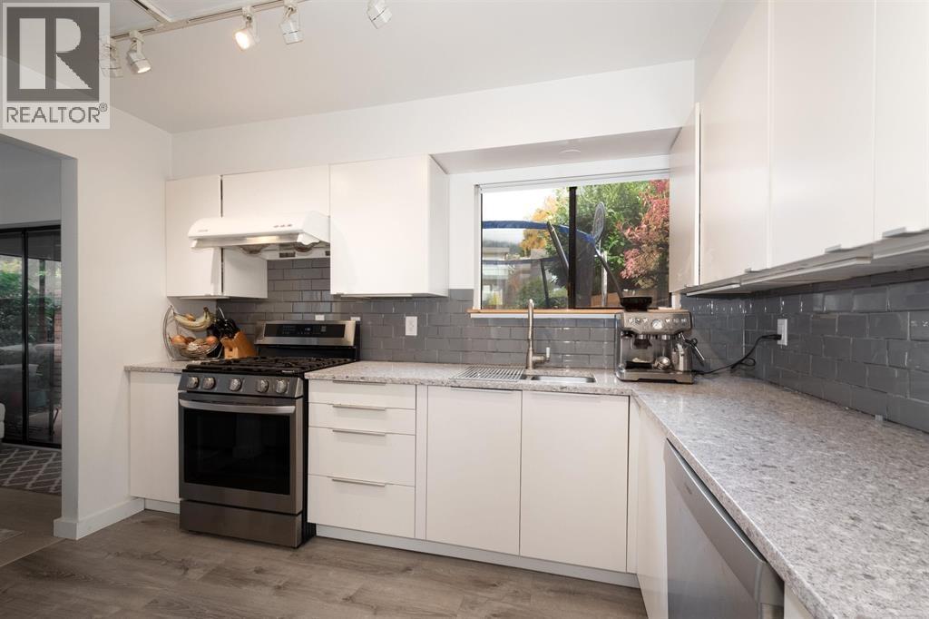 2364-2366 Marine Drive, West Vancouver, British Columbia  V7V 1K8 - Photo 7 - R3046959